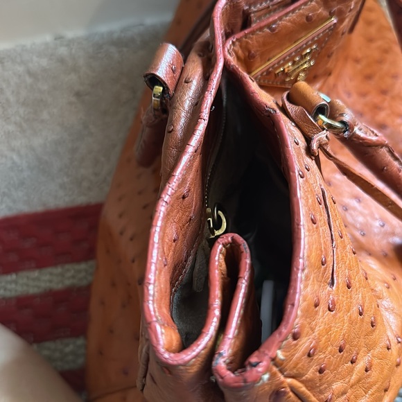 Prada vintage ostrich leather tote bag - Picture 11 of 16